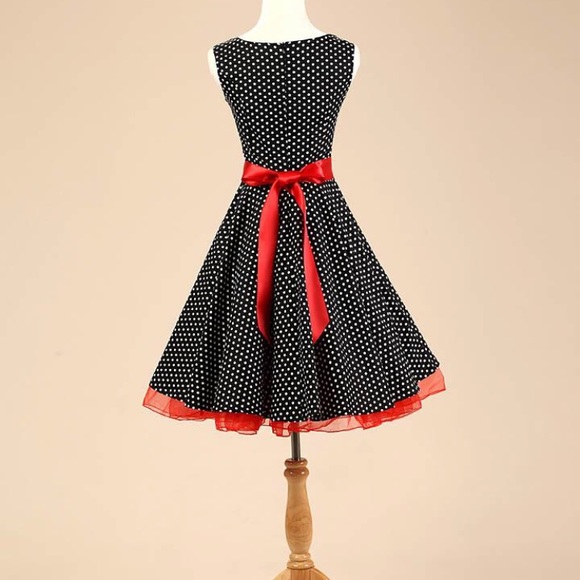 Black polka dot vintage style dress - Picture 4 of 8